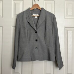 Miss Dobby black/white blazer Size 12
